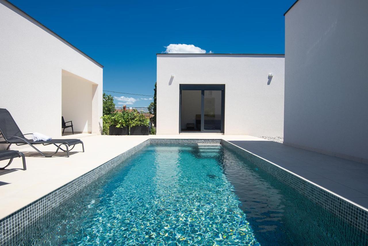 Vila Nauta - Luxury In Vintijan, Near Pula Exterior photo